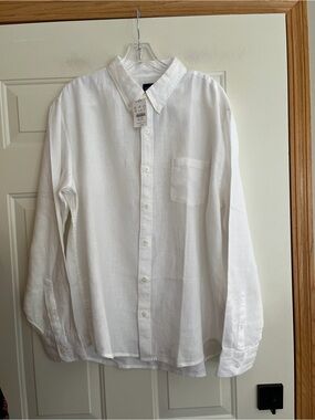 New J. Crew Factory white linen long sleeve button collar shirt. Size XL